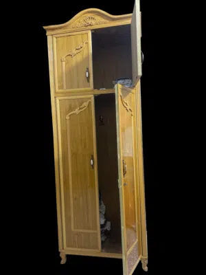 زاوية صاج نظيفة مع ملحق