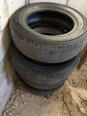 اربع فردات كوشوك 215/65 R16يوكوهاما بحاله جيد جدًا