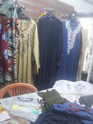 ملابس تشكيله واسعه منوعه للبيع شروه