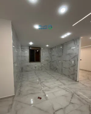 160 m2 4 Bedrooms Apartments for Sale in Zarqa Madinet El Sharq