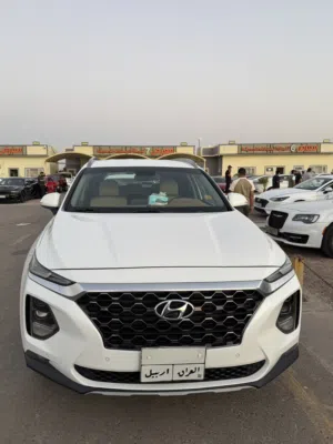 Used Hyundai Santa Fe in Basra