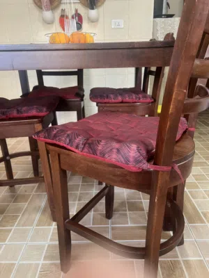 طاوله ماركة Lucky