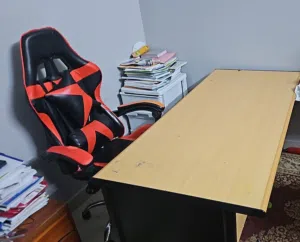 مكتب صغير و كبير