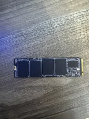 موجود M.2 256GB مش مستعمله بكرتونتها بسعر حرق