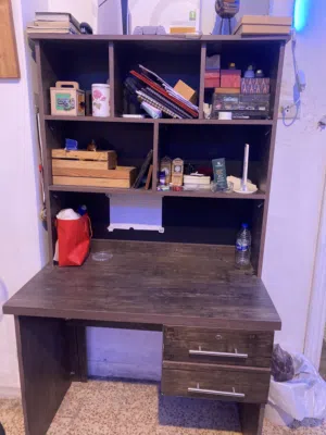 مكتب بحال الجديد استخدام بسيط 35دينار