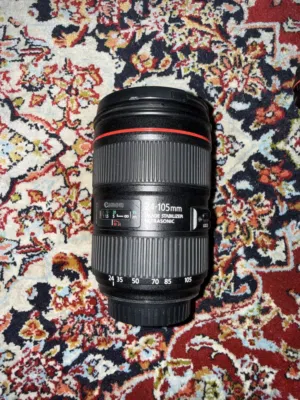عدسة كانون