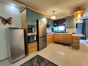 3 Floors . 147 m2 . Landlord2