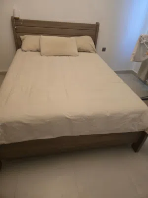 King Size Bed, High Quality Medical Mattress, Solid Home Center Frame, 3 IKEA Protective lyrs 10/10