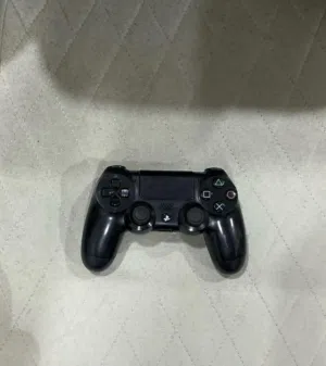 للبيع كنترولر playstation 4 ps4 اصلي  يدplaystation4 ps4 controller playstation4 ps4