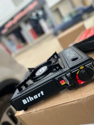 طباخ السفر مع القنينة