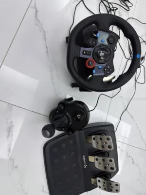 قير وسكان لوجيتك سليييم بحاله الجديد مستعمل شهر او اقل نظيييف مافيه اي خرابات سعره 650 وقابل