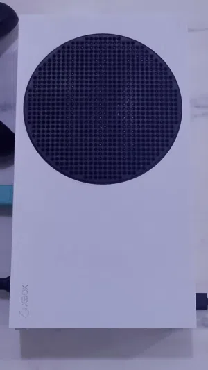 بلي ستيشن اكس بوكس سيريس اس