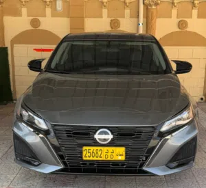 Used Nissan Altima in Al Batinah
