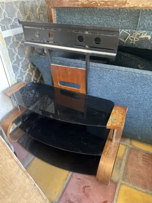 ميز تلفزيون