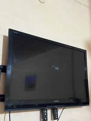 شاشتين للبيع