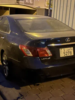 للبيع سيارة لكزس 2007