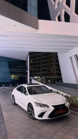 للبيع لكزس ES350 F Sport موديل 2019 – وارد أمريكي