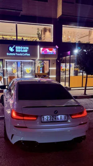 Bmw 330e  امكانية البدل  تامين ترخيص سنة سيارة فل الفل