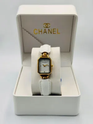 Elegant CHANEL White Leather Women’s Watch – Gold Tone Rectangular Face
