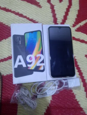 جهاز من SAMSUNG من فئه A92 جديد