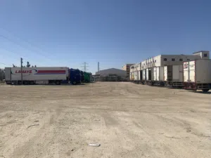 ارض تجاري معارض صناعات خفيفة بشارع الستين بسحاب للبيع المستعجل (بسعر مغري)