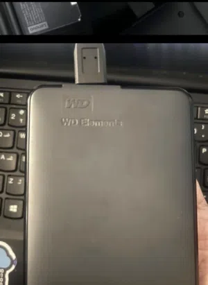 هاردسيك (WD) 2TB جديد كليا بجوده عاليه والهيلث كامل للبيع بسعر حرق