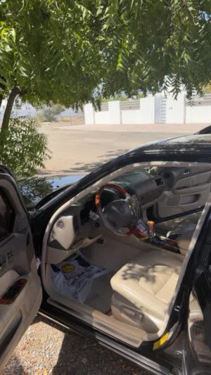 Used Lexus LS in Al Batinah