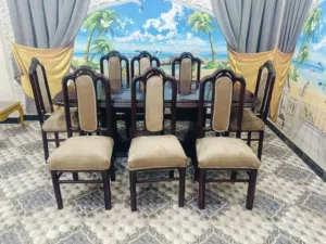 سفرة عمولة خشب زان أحمر 8 كراسي بحالة ممتازة بسعر لقطة