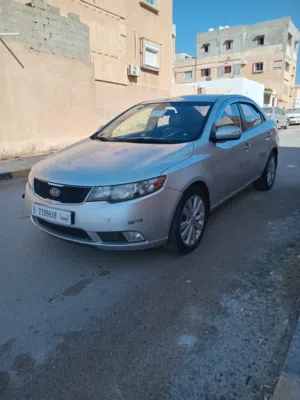 Used Kia Cerato in Tripoli
