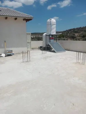 4 Bedrooms . 2 Bathrooms . 180 m24