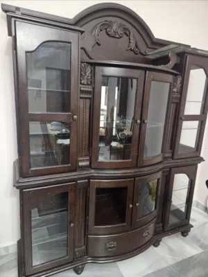 بوفيه غرفة معيشه/ضيوف