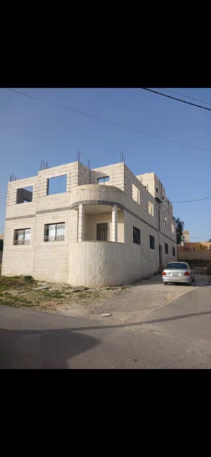 250 m2 4 Bedrooms Townhouse for Sale in Amman Al-Abdaliya