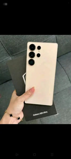 Samsung Galaxy S25 Ultra  قمة الفخامة والأداء اللي هتفرق معاك بجد سامسونج جالكسي اس 25