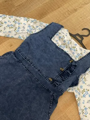 فساتين تجينس