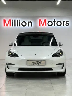 Tesla Model 3 Performance 2023  Dual Motor  سقف بانوراما  فل أوبشن