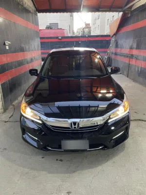 هوندا اكورد بيسك7 جيد للبيع بداعي السفر Honda accord 2017