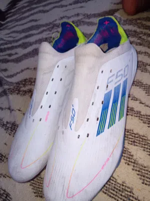 F50+للبيع من وكيل اديداس