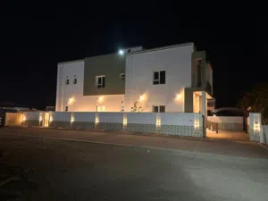 600 m2 More than 6 bedrooms Villa for Rent in Muscat Al-Hail