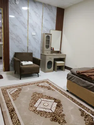 غرفه لايجار اليومي عبري