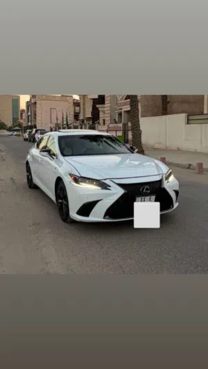 Lexus es300h f-sport 2023