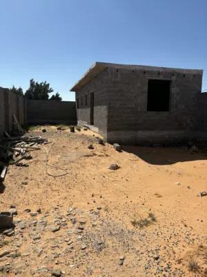 استراحة في عين زاره الحبايبية 250 متر مسقوف 70 هيكل للبيع مستعجل