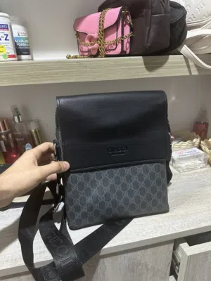 Gucci gg supreme messenger bag لا تفوت 800 درهم ابرز العروض بحسم لأول شخص