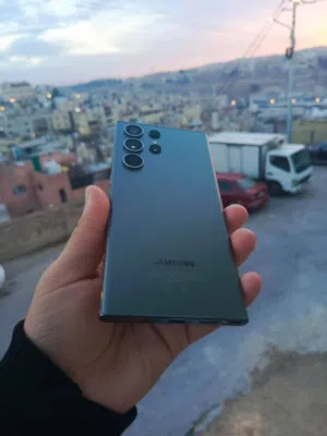 سامسونج جالكسي S23 الترا شبه جديد معو 9 كفرات ولزقات لسا جداد