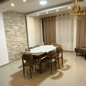 شقه مميزة للايجار سردا مساحة واسعه