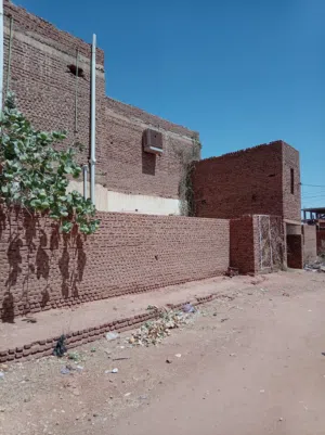675 m2 More than 6 bedrooms Townhouse for Sale in Khartoum El- Haj Yousif
