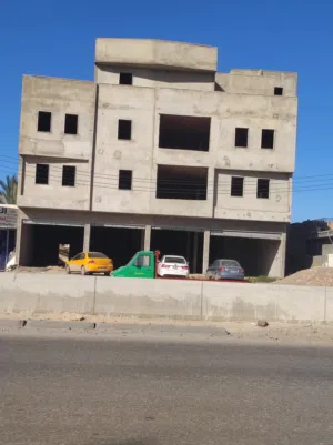 مبناء تجاري للبيع ساحلي تاجوراء بعد البيفي