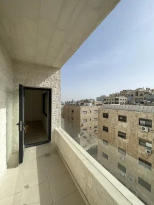 200 m2 5 Bedrooms Apartments for Sale in Amman Tla' Ali