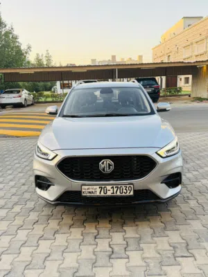 بيعه سريعه MG ZS موديل 2023 1500cc صبغ وكاله معادا قطعتين عداد 44 الف شرط الفحص بالكامل