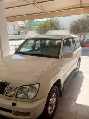 LUXES JEEP  LX 470 1999 MODLE 260/000 K M IN GOOD CONDITION