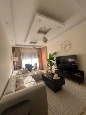 عفش فخم كامل للبيع بسعر مغري